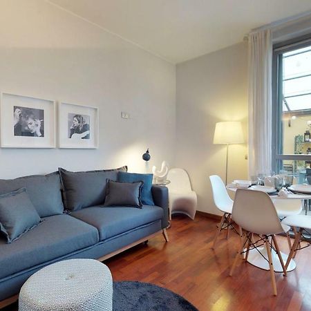 Design Apartment Near Duomo Square Milano Esterno foto