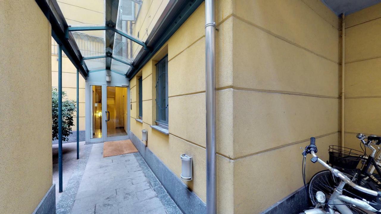Design Apartment Near Duomo Square Milano Esterno foto